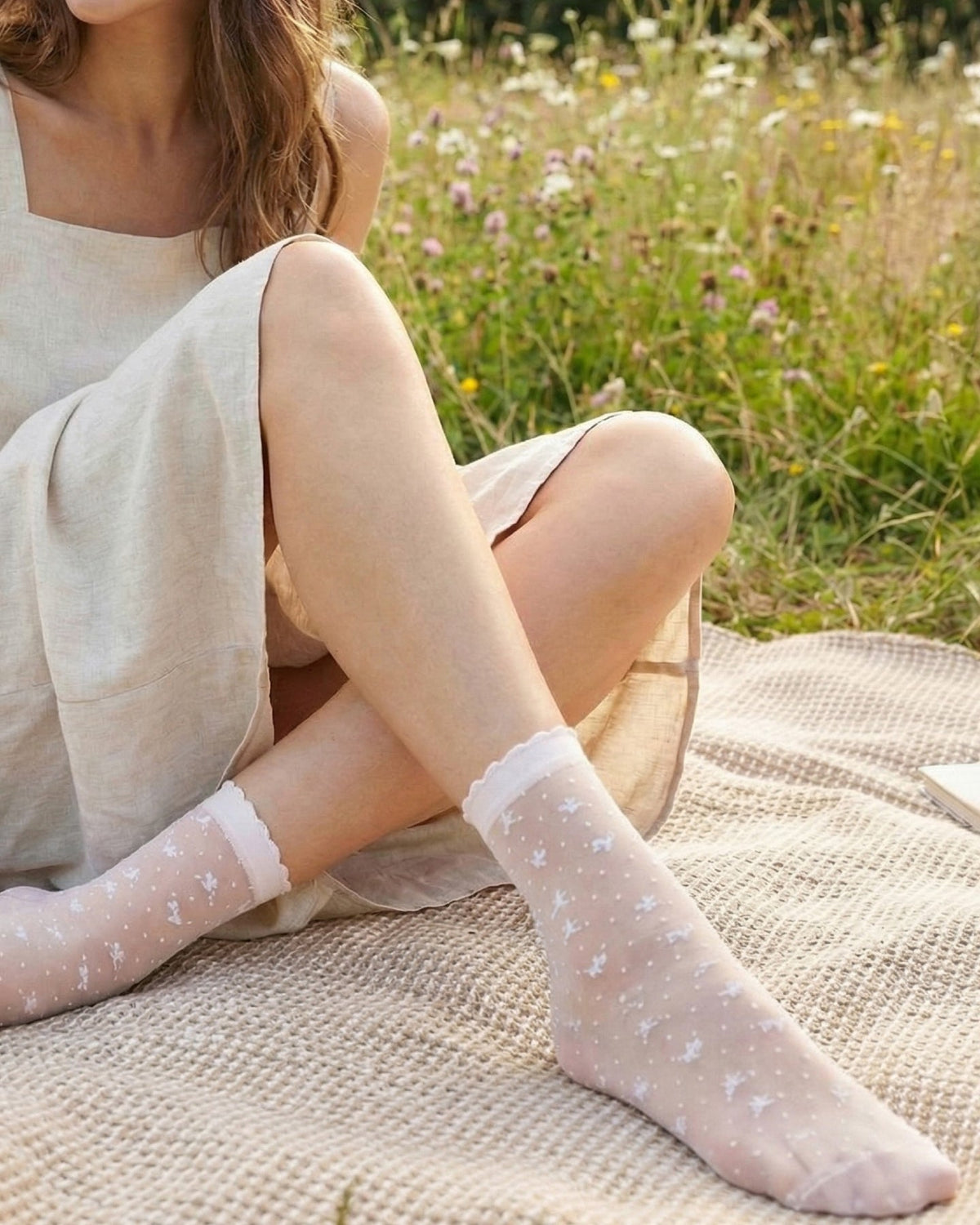 Bow Pattern Sheer Socks AYV5